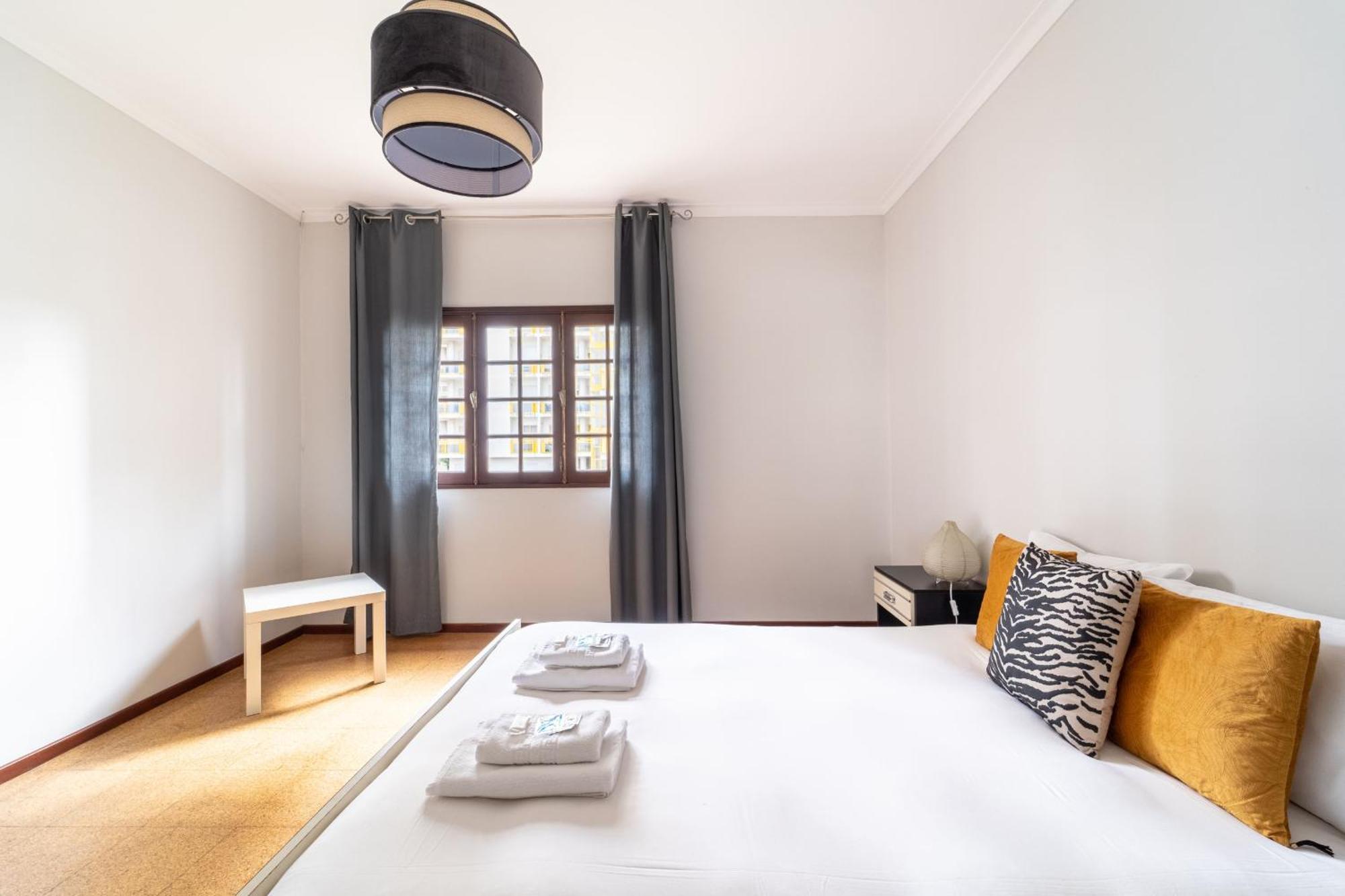 Amorosa Villa, 500M From The Beach By House And People Esterno foto
