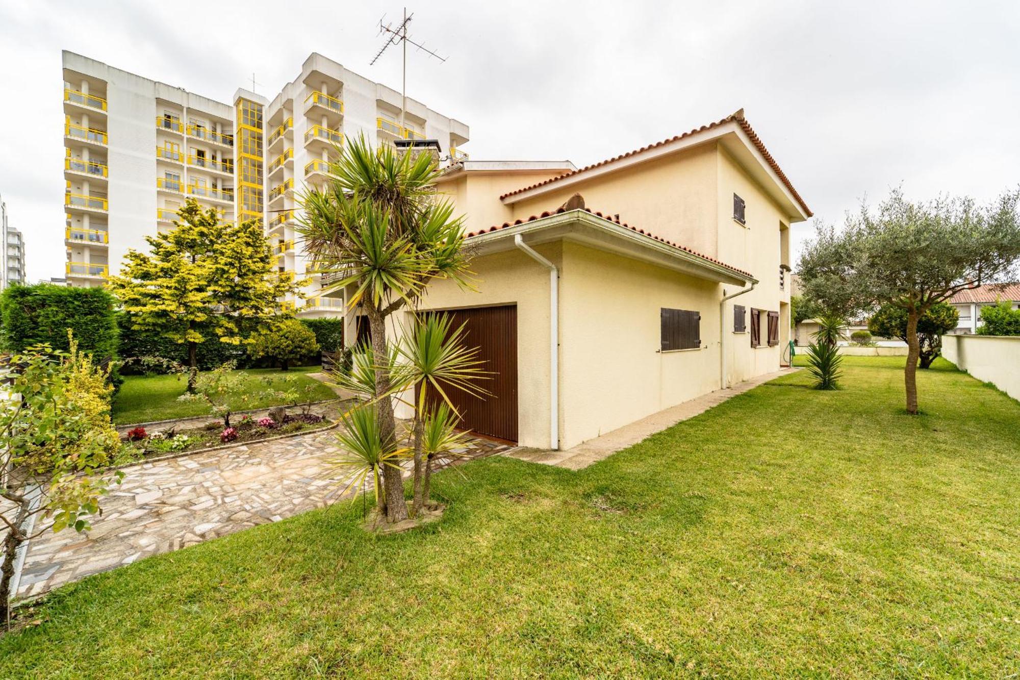 Amorosa Villa, 500M From The Beach By House And People Esterno foto